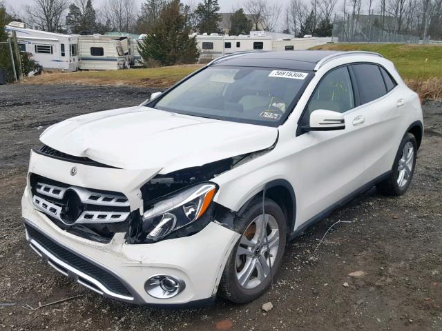 WDCTG4EBXJJ412295 - 2018 MERCEDES-BENZ GLA 250 WHITE photo 2