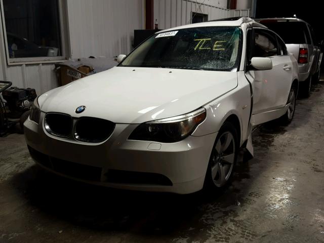 WBANA53575B855648 - 2005 BMW 525 I WHITE photo 2