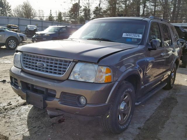 1FMZU75W72UD17637 - 2002 FORD EXPLORER L BROWN photo 2