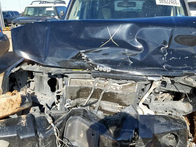 1J8HH48NX6C145887 - 2006 JEEP COMMANDER BLACK photo 7