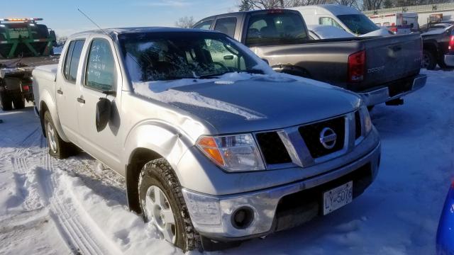 1N6AD07W46C443307 - 2006 NISSAN FRONTIER C SILVER photo 1