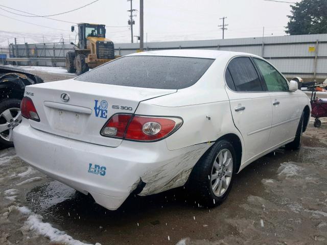 JTHBF30G525015345 - 2002 LEXUS ES 300 WHITE photo 4