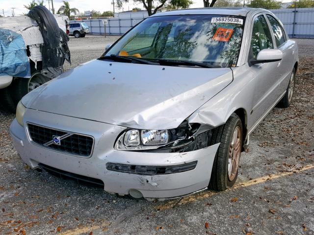 YV1RS592862545826 - 2006 VOLVO S60 2.5T SILVER photo 2