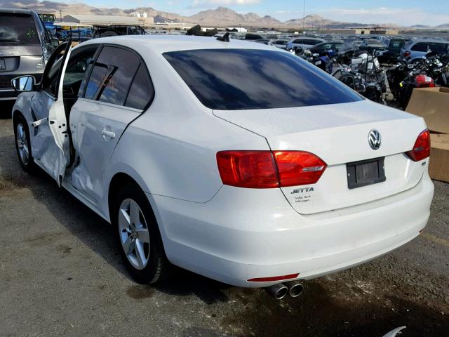 3VWLL7AJ3DM434059 - 2013 VOLKSWAGEN JETTA TDI WHITE photo 3