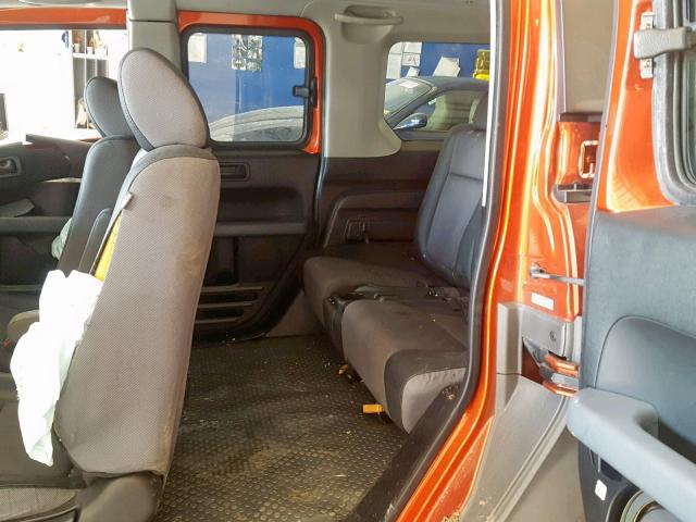 5J6YH28664L017819 - 2004 HONDA ELEMENT EX ORANGE photo 6