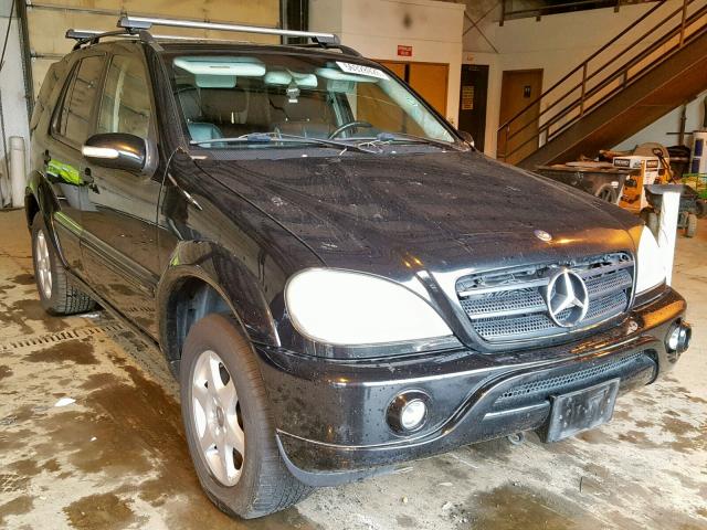 4JGAB54E53A374194 - 2003 MERCEDES-BENZ ML 320 BLACK photo 1