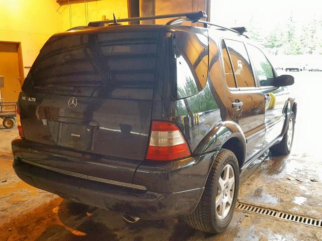 4JGAB54E53A374194 - 2003 MERCEDES-BENZ ML 320 BLACK photo 4