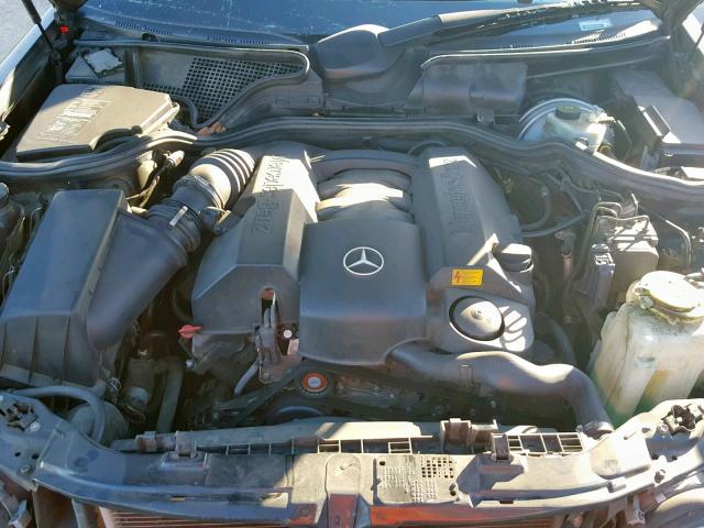 WDBJF65J81B278575 - 2001 MERCEDES-BENZ E 320 BLACK photo 7