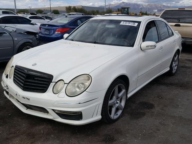 WDBUF65J24A471585 - 2004 MERCEDES-BENZ E 320 WHITE photo 2