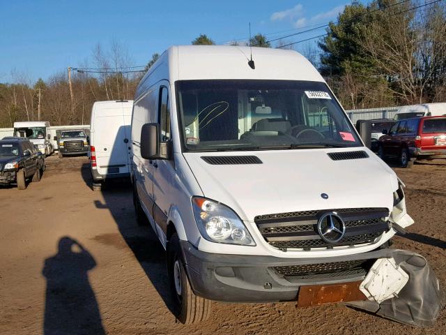 WD3PE8CB4B5575164 - 2011 MERCEDES-BENZ SPRINTER 2 WHITE photo 1