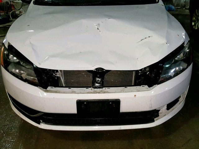 1VWAP7A30DC056913 - 2013 VOLKSWAGEN PASSAT S WHITE photo 9