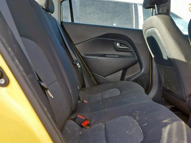 KNADM4A32G6532117 - 2016 KIA RIO LX YELLOW photo 6