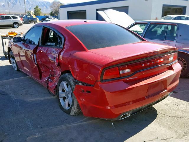 2C3CDXBG6DH672865 - 2013 DODGE CHARGER SE RED photo 3