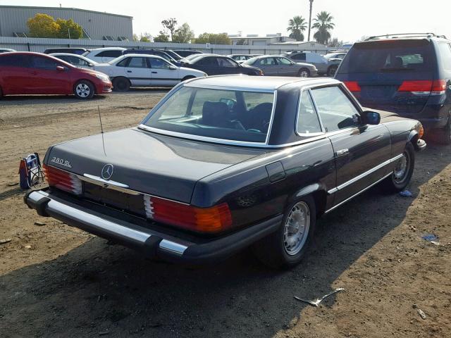 WDBBA45A2EA004596 - 1984 MERCEDES-BENZ 380 SL BLACK photo 4