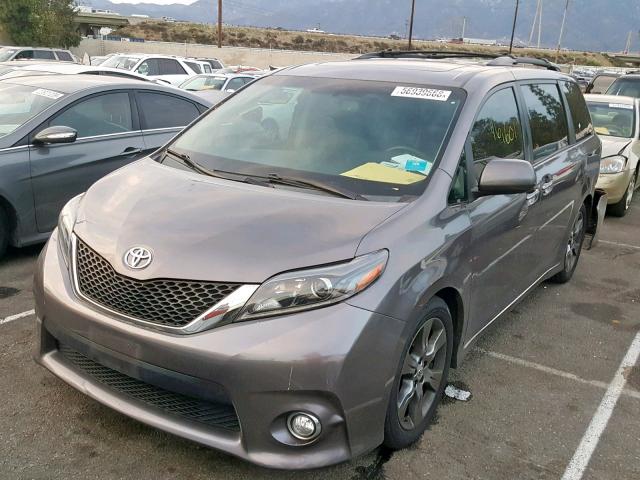 5TDXK3DC0FS649849 - 2015 TOYOTA SIENNA SPO GREEN photo 2