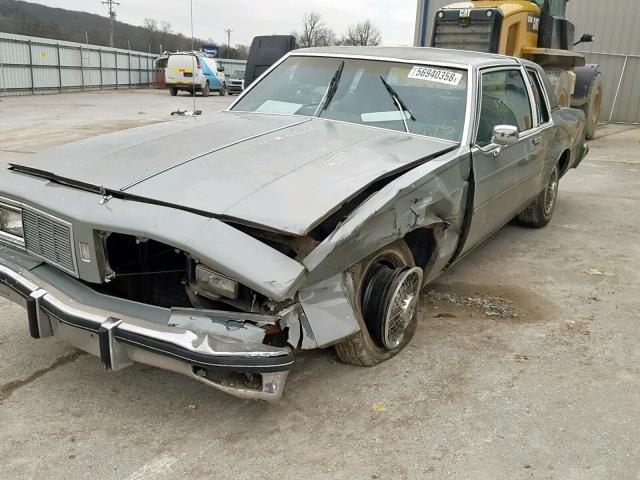 1G3AY37Y2DM850575 - 1983 OLDSMOBILE DELTA 88 R GRAY photo 9