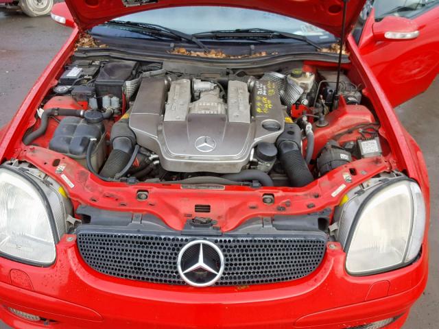 WDBKK66F32F261428 - 2002 MERCEDES-BENZ SLK 32 AMG RED photo 7