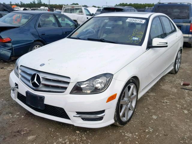 WDDGF4HB0DR271254 - 2013 MERCEDES-BENZ C 250 WHITE photo 2