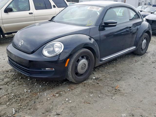 3VWJ07AT5EM646335 - 2014 VOLKSWAGEN BEETLE BLACK photo 2