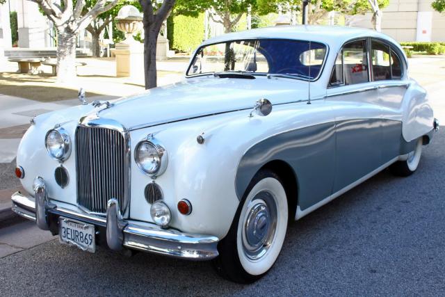 006625 - 1960 JAGUAR MK1X WHITE photo 2