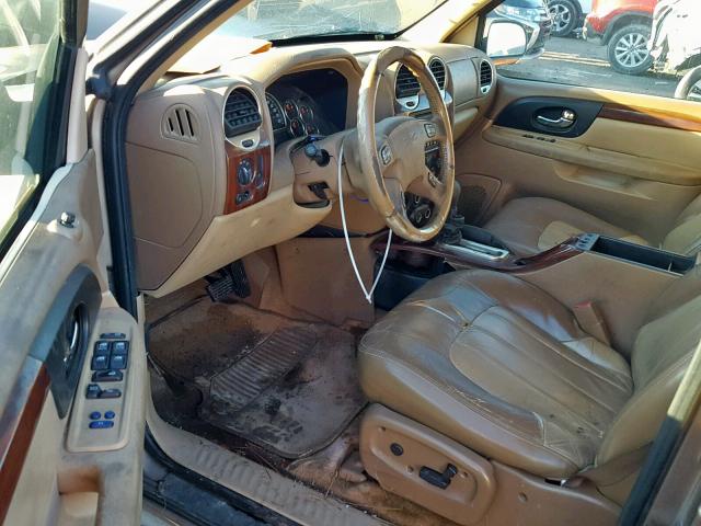 1GKDS13S132329530 - 2003 GMC ENVOY TAN photo 9