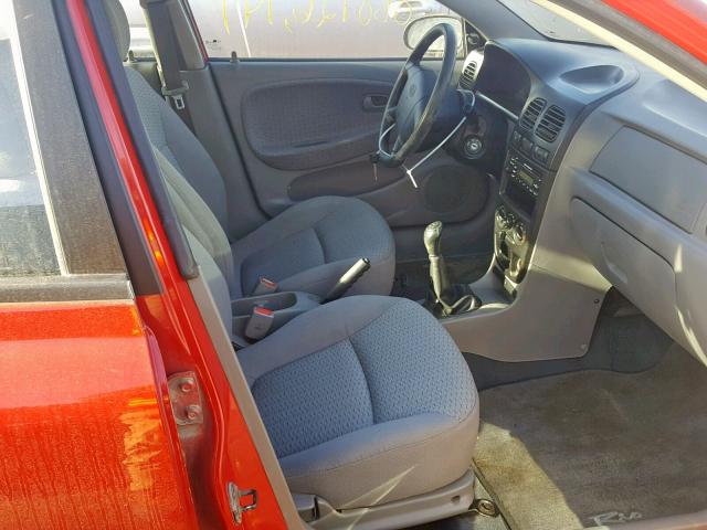 KNADC123916036089 - 2001 KIA RIO RED photo 5