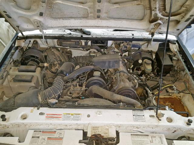 4F4CR12A5TTM23360 - 1996 MAZDA B2300 WHITE photo 7