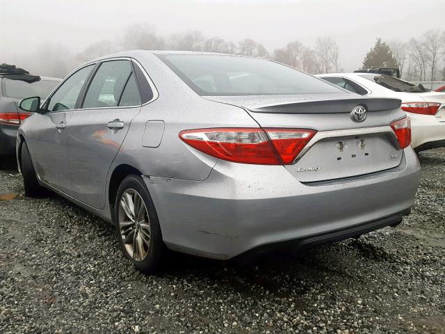 4T1BF1FKXHU658141 - 2017 TOYOTA CAMRY LE SILVER photo 3