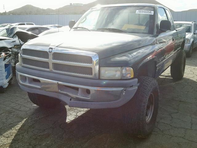 1B7KF23W5YJ109921 - 2000 DODGE RAM 2500 GREEN photo 2