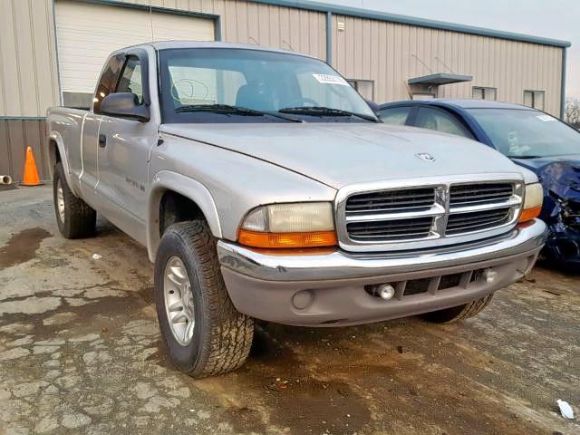 1B7GG22N01S325834 - 2001 DODGE DAKOTA SILVER photo 1