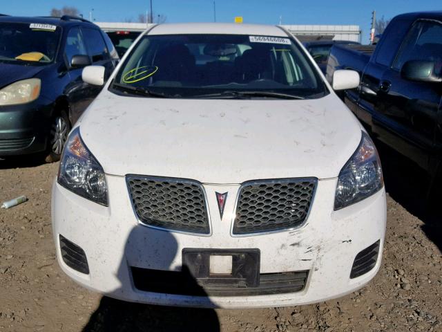 5Y2SP67849Z409646 - 2009 PONTIAC VIBE WHITE photo 9