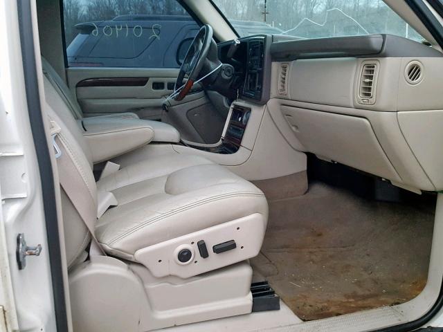 3GYEK62N44G297667 - 2004 CADILLAC ESCALADE E WHITE photo 5