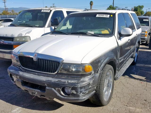 5LMEU27L1WLJ03563 - 1998 LINCOLN NAVIGATOR 白色 照片 2