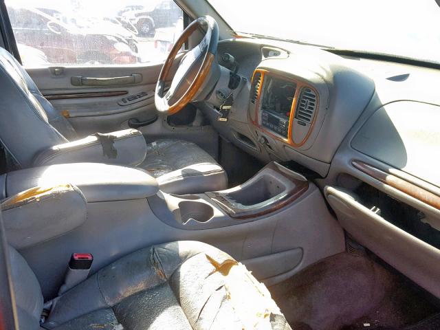 5LMEU27L1WLJ03563 - 1998 LINCOLN NAVIGATOR 白色 照片 5