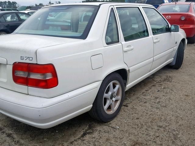 YV1LS55A1X2614649 - 1999 VOLVO S70 WHITE photo 4