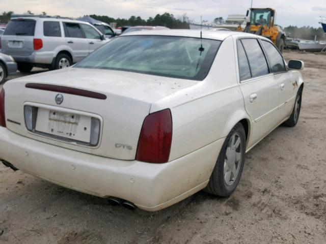 1G6KF5797YU261125 - 2000 CADILLAC DEVILLE DT WHITE photo 4