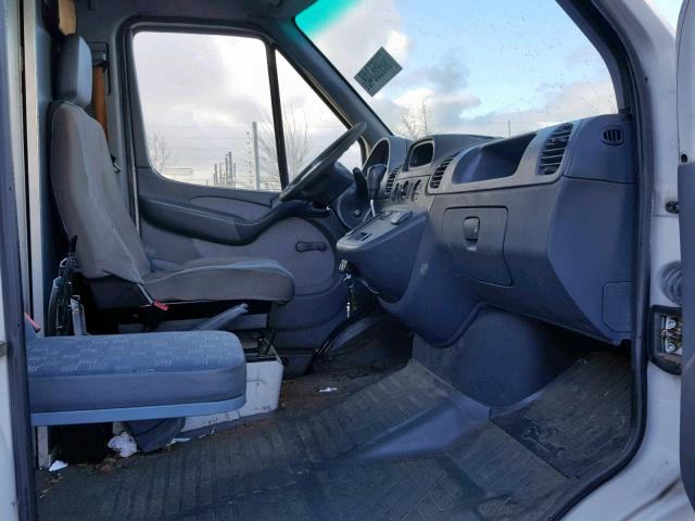 WD0PD744455807776 - 2005 DODGE SPRINTER 2 WHITE photo 5