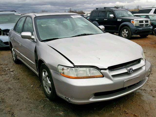 1HGCG5657WA192739 - 1998 HONDA ACCORD EX SILVER photo 1