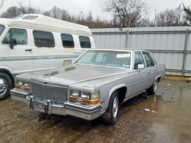 1G6DW51Y4JR751670 - 1988 CADILLAC BROUGHAM SILVER photo 2