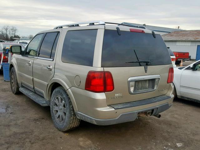 5LMFU28R54LJ09144 - 2004 LINCOLN NAVIGATOR 金色 照片 3