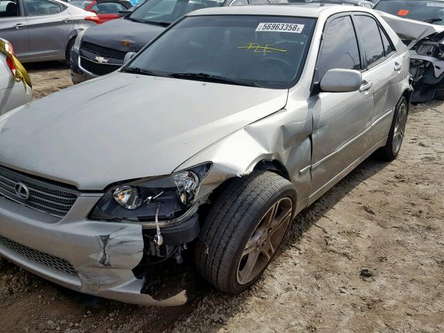 JTHBD182110026275 - 2001 LEXUS IS 300 SILVER photo 2