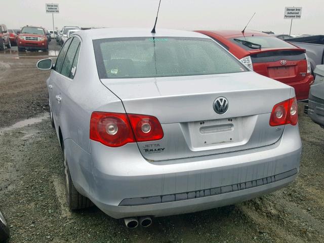 3VWEG71KX7M159056 - 2007 VOLKSWAGEN JETTA WOLF SILVER photo 3