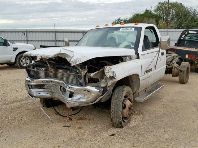 3B6MC3660XM521043 - 1999 DODGE RAM 3500 WHITE photo 2