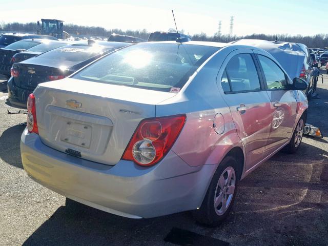 1G1JA5SHXG4120630 - 2016 CHEVROLET SONIC LS 银色 照片 4