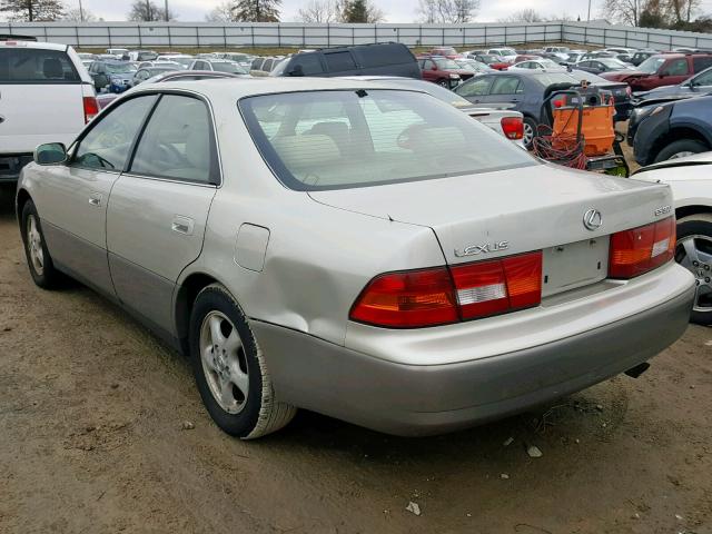 JT8BF22G3V0030144 - 1997 LEXUS ES 300 GOLD photo 3