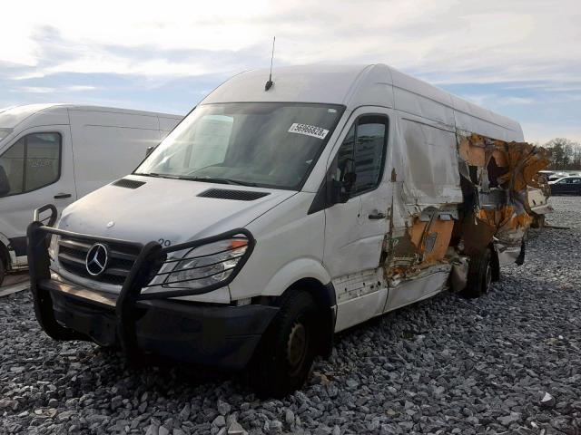 WD3PE8CC9D5750567 - 2013 MERCEDES-BENZ SPRINTER 2 WHITE photo 2