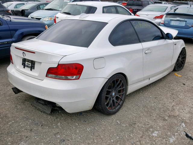 WBAUC73518VF22028 - 2008 BMW 135 I WHITE photo 4