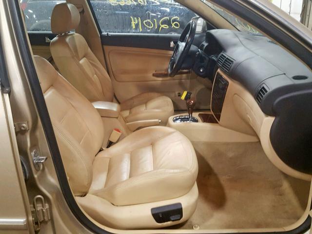 WVWYH63B52E330248 - 2002 VOLKSWAGEN PASSAT GLX 金色 照片 5