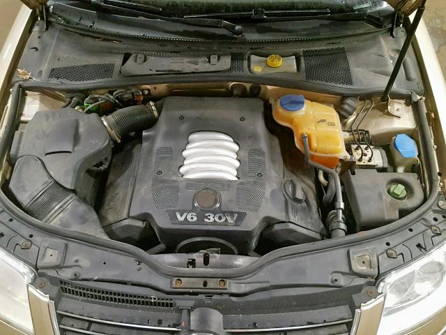 WVWYH63B52E330248 - 2002 VOLKSWAGEN PASSAT GLX 金色 照片 7