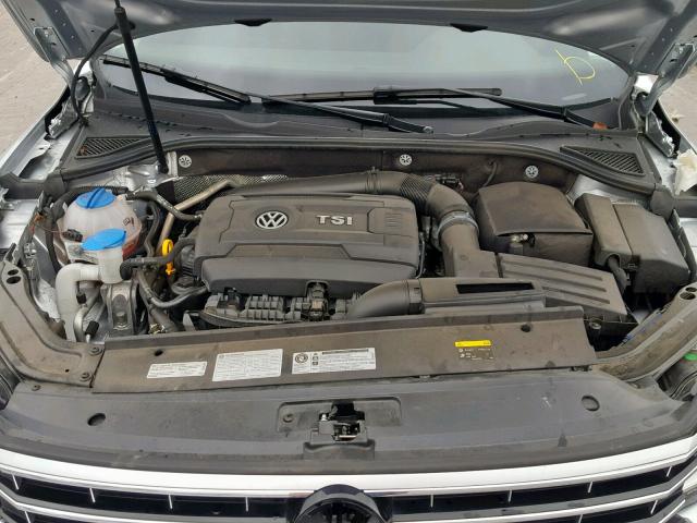 1VWGT7A37HC079827 - 2017 VOLKSWAGEN PASSAT SE SILVER photo 7